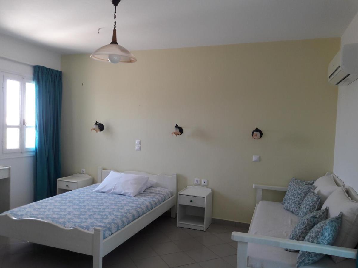 Elpidas Studios Agia Anna  Luaran gambar