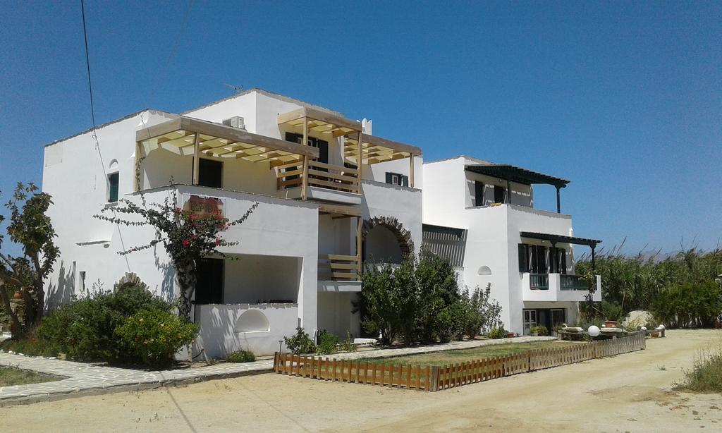 Elpidas Studios Agia Anna  Luaran gambar